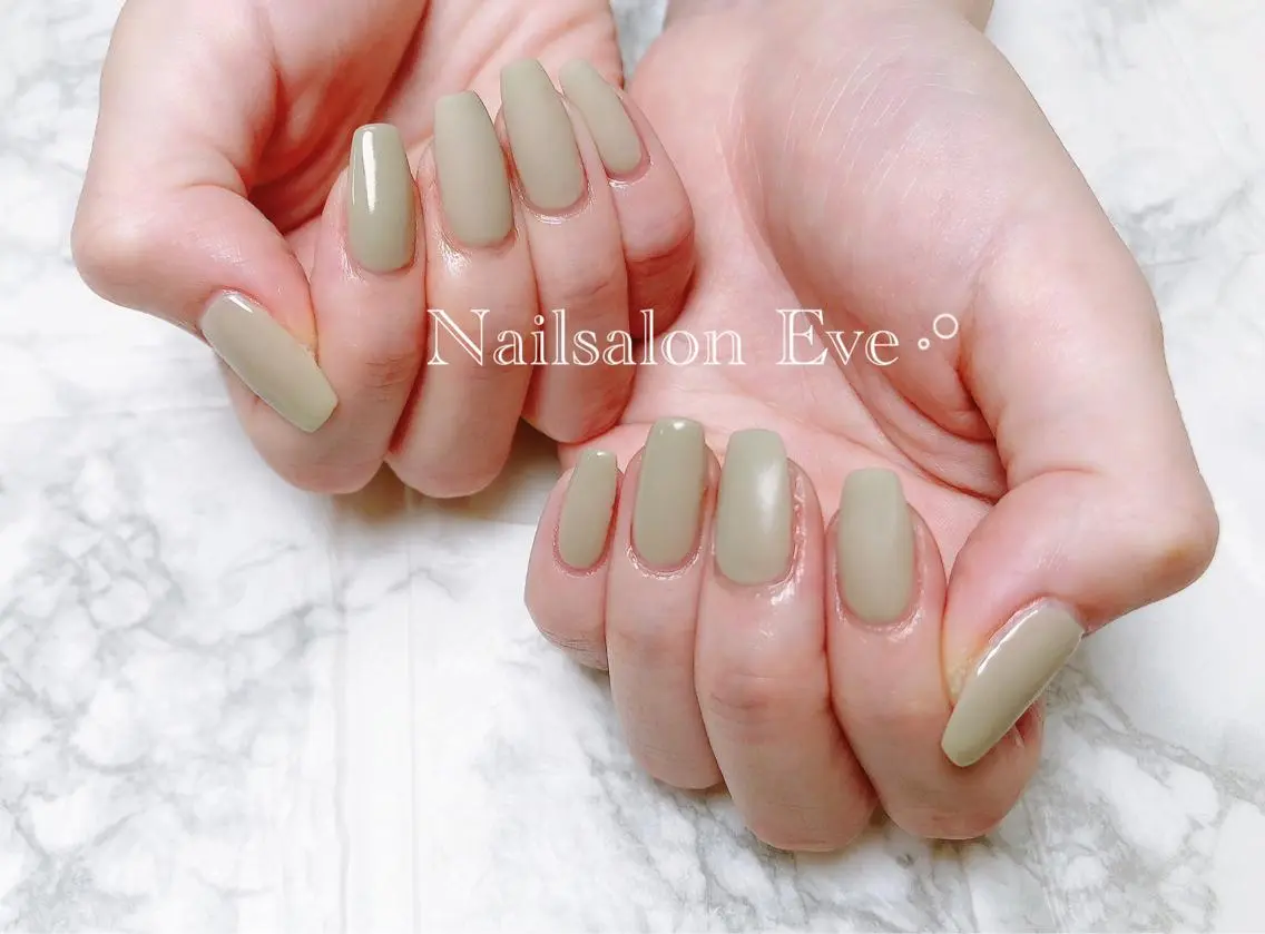 ネイル マットネイル ワンカラーネイル ピスタチオネイル スクエアネイル Nailsalon Eve（イヴ）のネイルデザイン