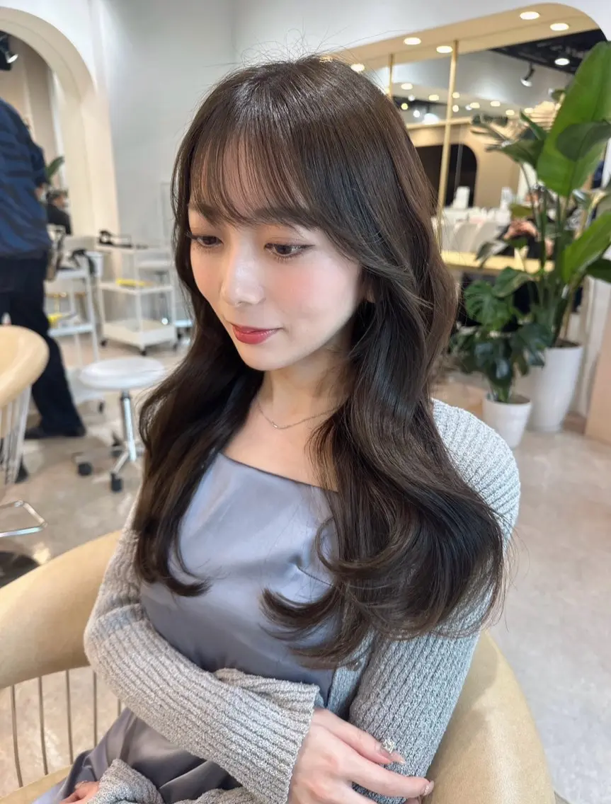 ロング カラー カット ヘアカラー トリートメント Akane レイヤー/艶カラーのヘアスタイル