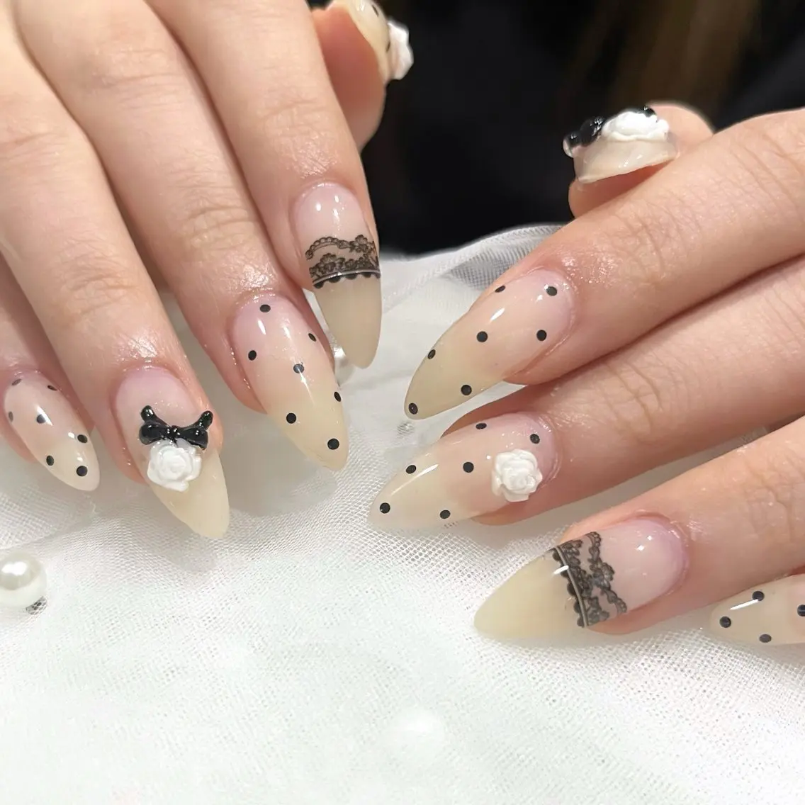 ネイル ハンドネイル 🧁fein. nana🩵のネイルデザイン