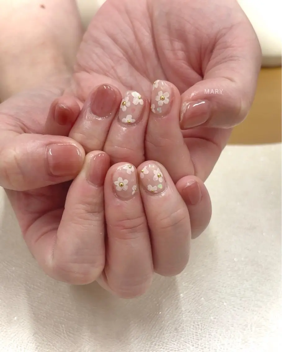 ネイル 桜ネイル フラワーネイル ニュアンスネイル ピンク 春ネイル ハンドネイル Mary nail .narumiのネイルデザイン