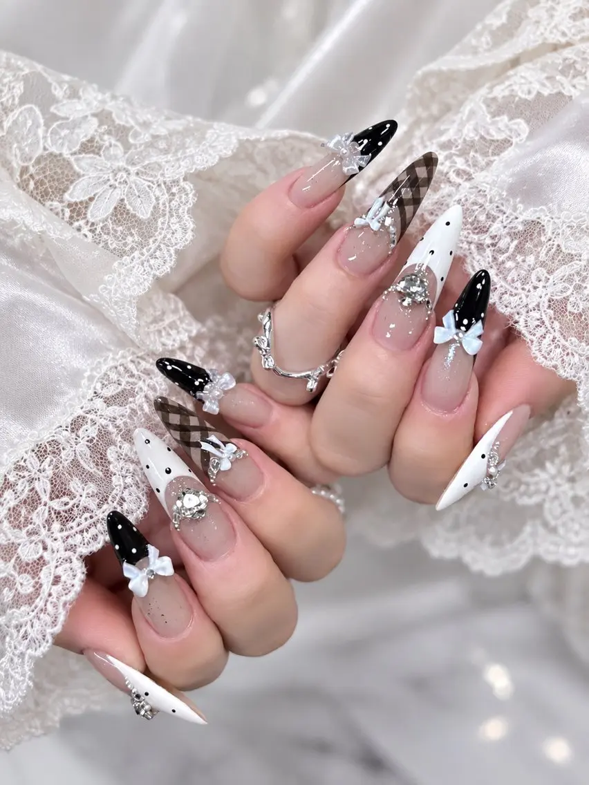 ネイル 韓国ネイル マグネットネイル 持ち込み ハンドネイル RINA Nailのネイルデザイン