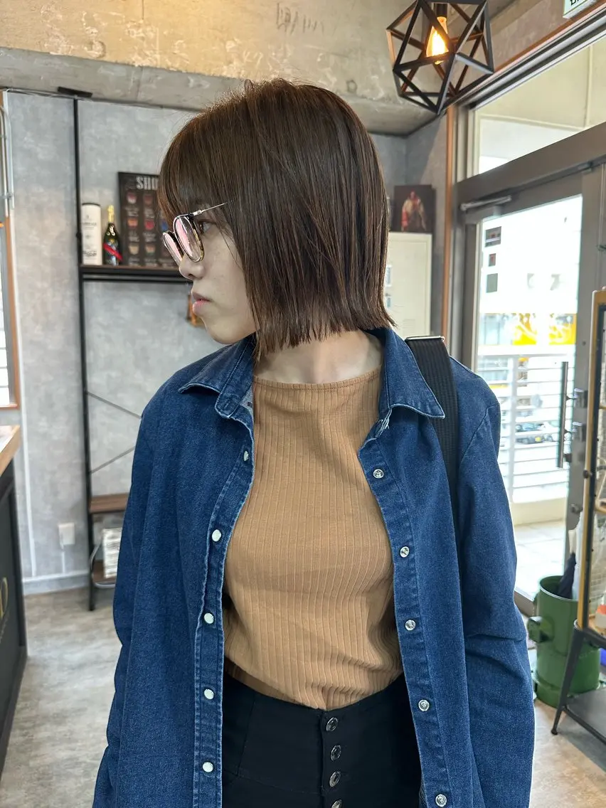 ショート 切りっぱなしボブ ショートボブ ハンサムショート 丸みショート ボブ カット ヘアカラー トリートメント モテ髪/ボブ/ショー ト/アダチフウトのヘアスタイル