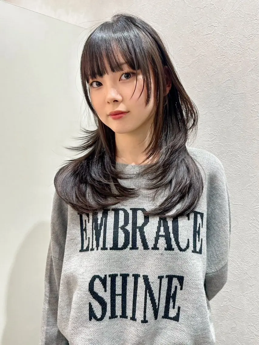 ミディアム カラー 韓国風ヘア レイヤーカット 三宅 壱輝のヘアスタイル