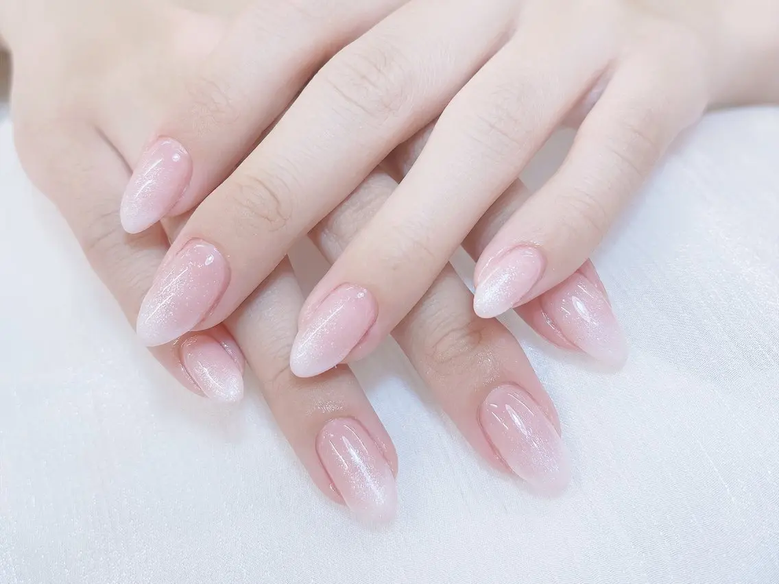 ネイル チークネイル 成人式 フレンチネイル グラデーション 氷ネイル・うるうるネイル ハンドネイル DUO MI nail salonのネイルデザイン