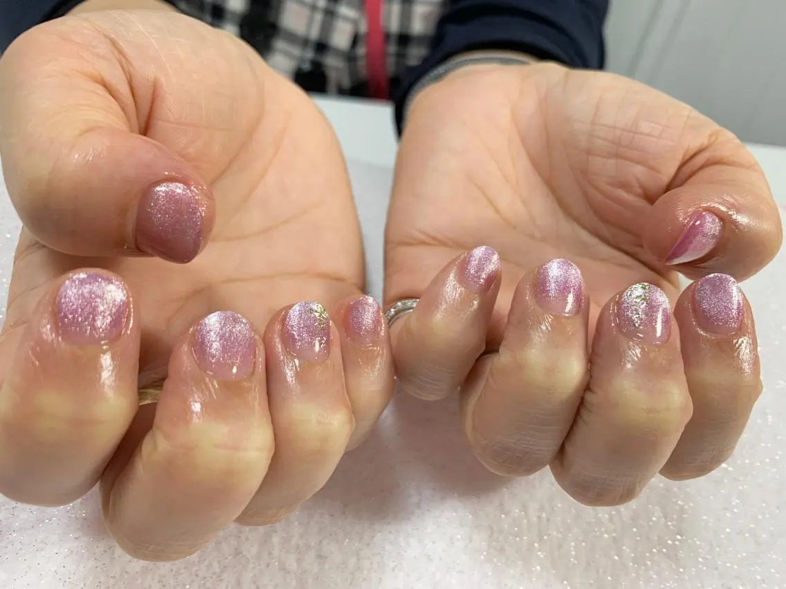 ネイル 手塚 里奈のネイルデザイン