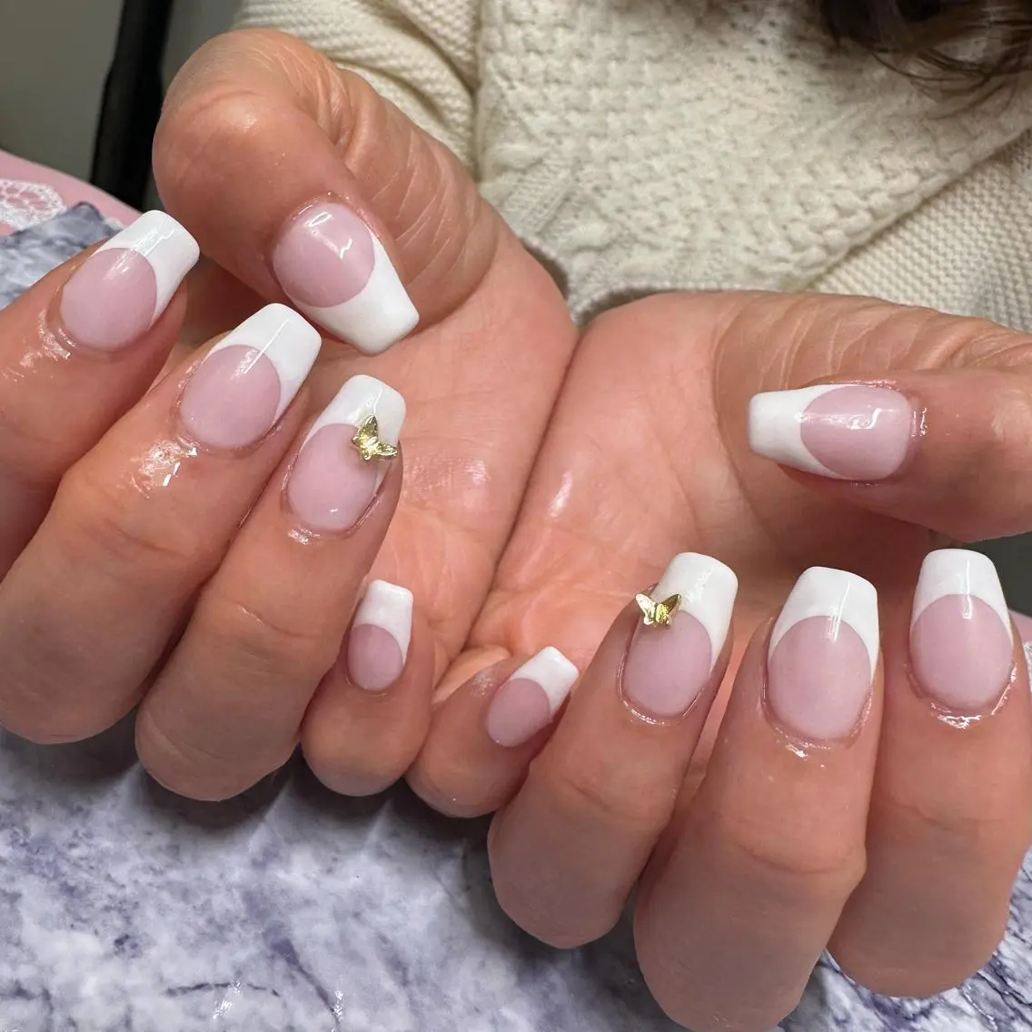 ❤️スカルプ❤️フレンチorグラデーション ご新規様は500円OFF✨✨☆オフ無しケア込みの写真