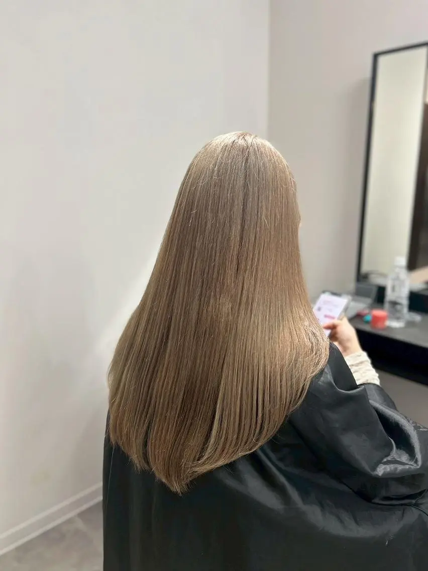 【ハイトーンにするなら！👱🏻‍♀️🪞💞】ブリーチありダブルカラー＋炭酸Spa＋オリジナルトリートメントの写真