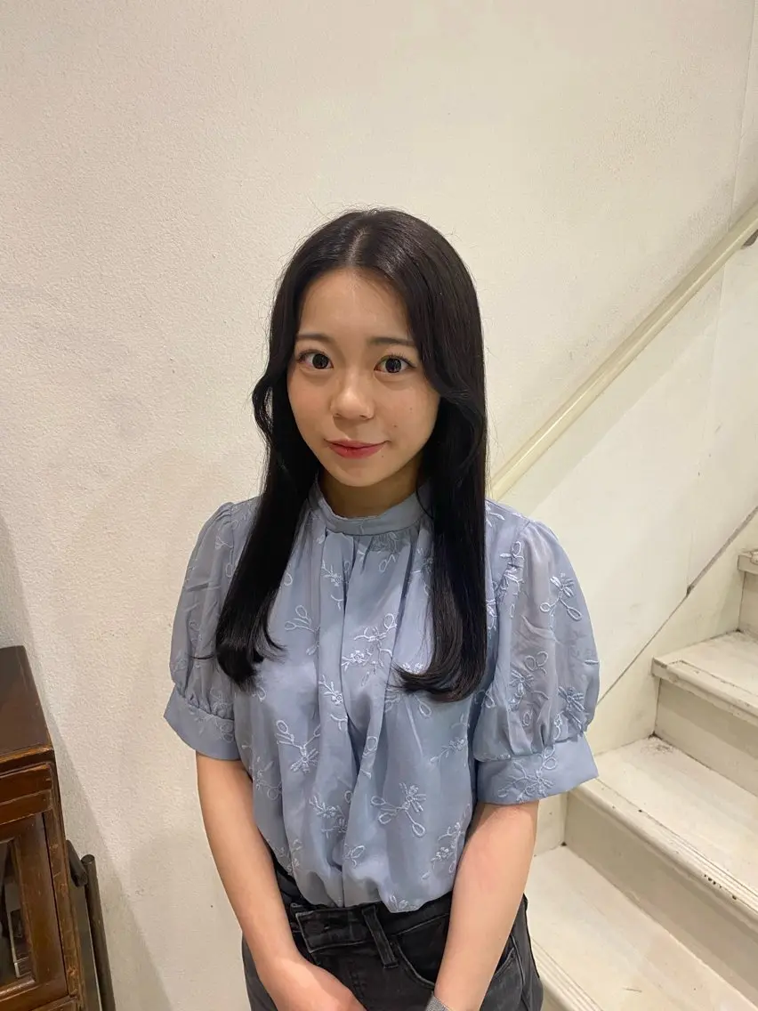 カラー 竹内 穂乃佳のヘアスタイル