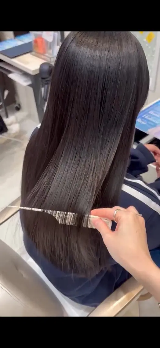 セミロング 縮毛矯正 北川 百々果のヘアスタイル