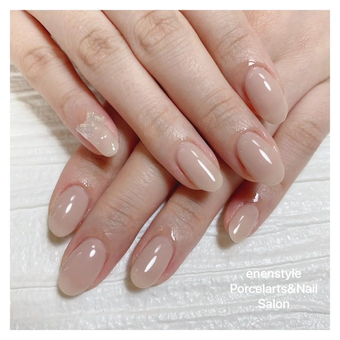 ミディアム ネイル 🐾enen style 🐾のネイルデザイン