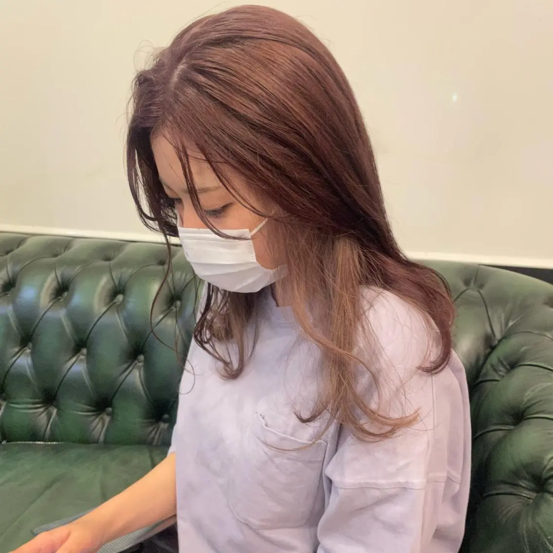 ロング ヘアカラー 山岸 朱里のヘアスタイル
