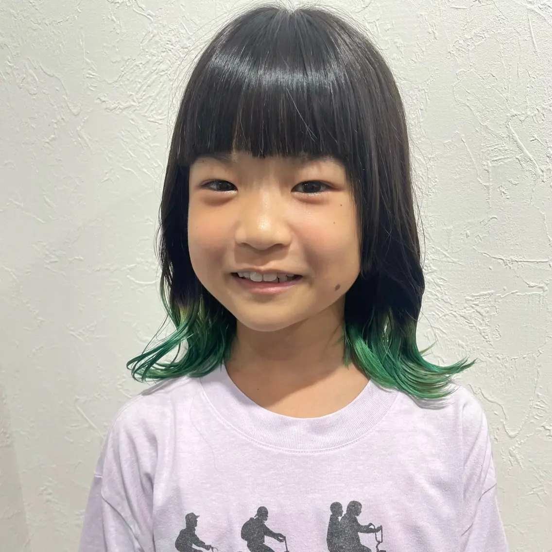 ミディアム カラー キッズ カット ヘアカラー トリートメント shiho .のヘアスタイル