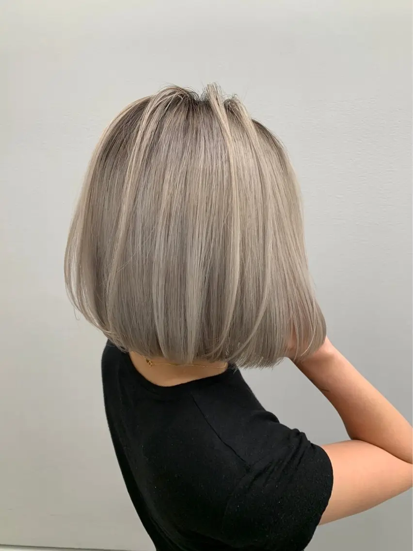 ショート カラー ヘアアレンジ ブリーチ 透明感カラー ハイトーンカラー ブリーチなしカラー 顔まわりレイヤー 艶カラー/髪質改善 /顔まわり/内藤 輝のヘアスタイル
