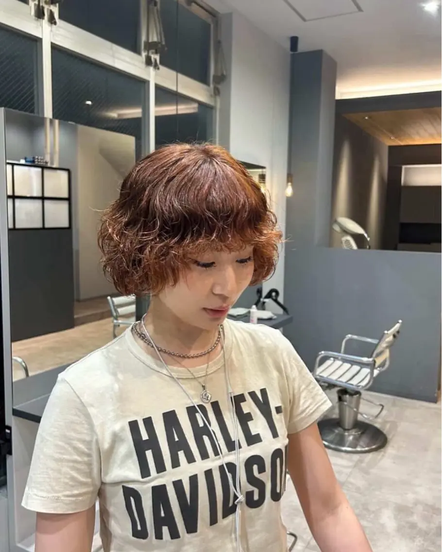 ショート パーマ 西岡 桂治のヘアスタイル