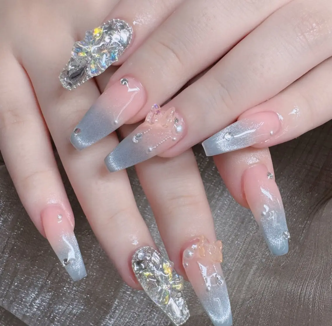 ネイル フレンチネイル ジェルネイル ガラスフレンチ ハロウィン ハート ハンドネイル H.baby Nail Salonのネイルデザイン