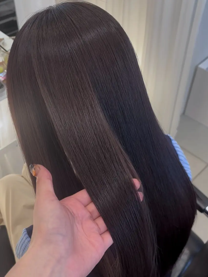 ロング カラー ブラウンカラー ヘアカラー 佐瀬 冬祈のヘアスタイル