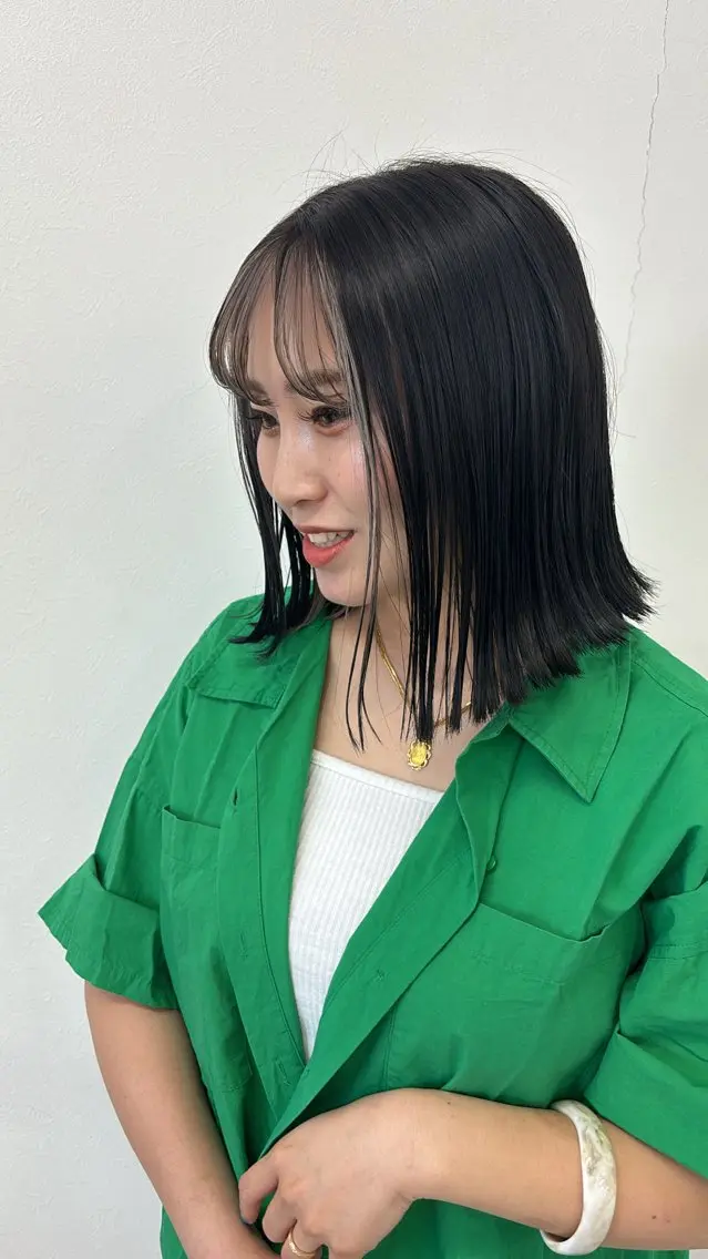ショート ミストバング カット ヘアカラー 縮毛矯正 吉田 千洸のヘアスタイル