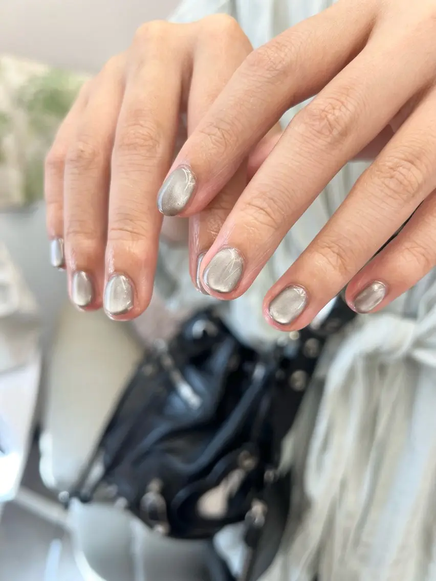 ネイル ジェルネイル マグネットネイル ミラーネイル ニュアンスネイル パラジェル Bana_ Nailのネイルデザイン