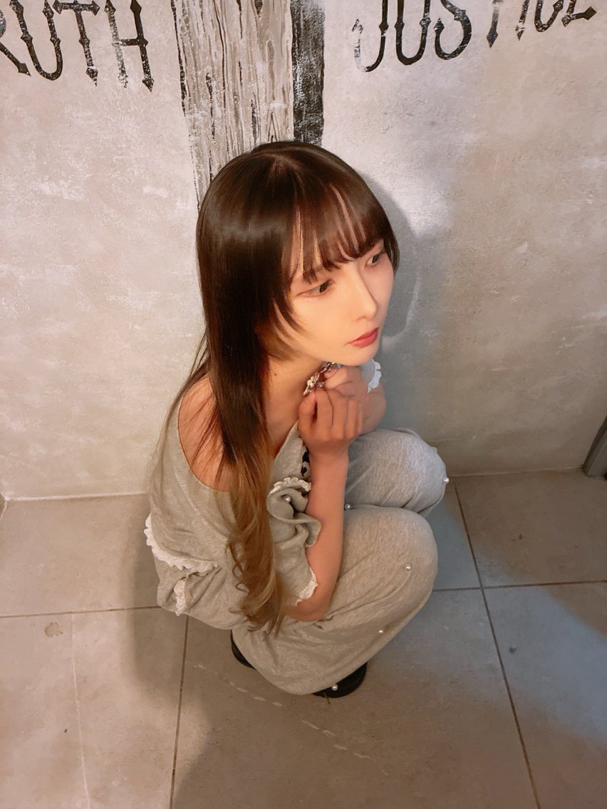 ロング カラー パーマ ヘアアレンジ メンズ メンズハイトーン メンズパーマ ハイトーンカラー ロング 石沢 優月のヘアスタイル