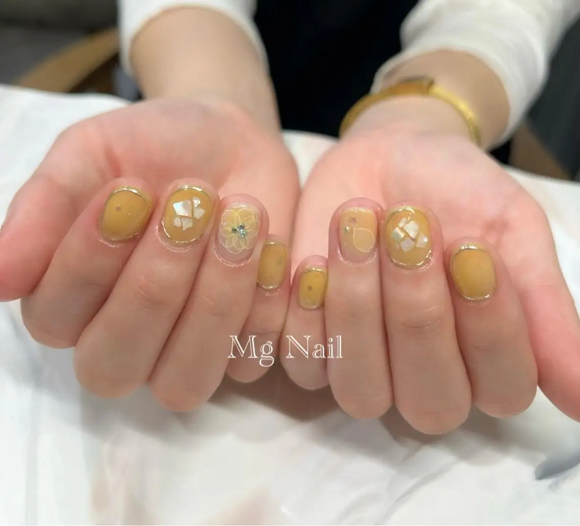 ネイル Mg Nailのネイルデザイン