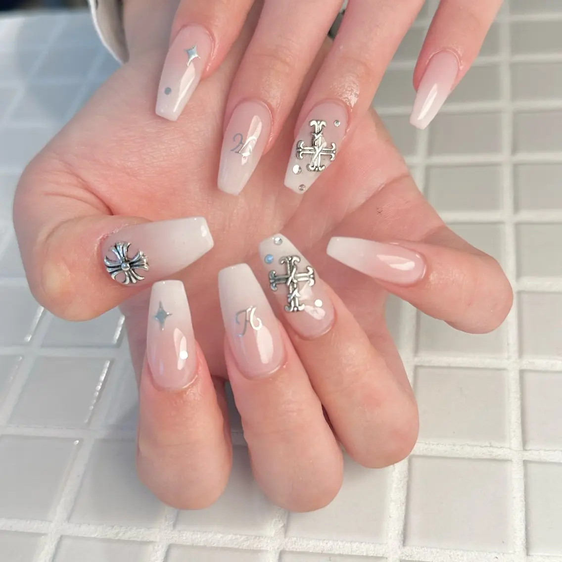 ネイル ハンドネイル Nail lily 🍒渋谷.表参道のネイルデザイン