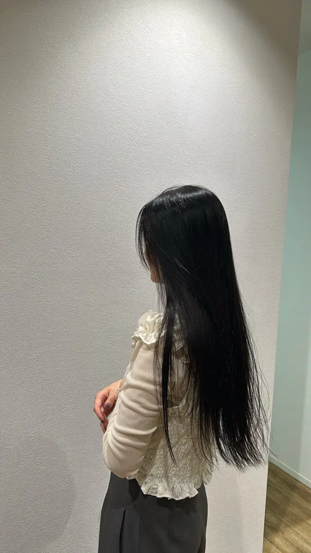 ロング カラー カット 縮毛矯正 Lapis reinaのヘアスタイル