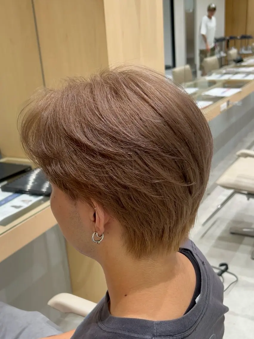 カラー メンズ メンズブリーチ フェードカット メンズパーマ ベージュカラー ブリーチ カット ヘアカラー 🐲ツイスパ🐲 フェード/龍のヘアスタイル