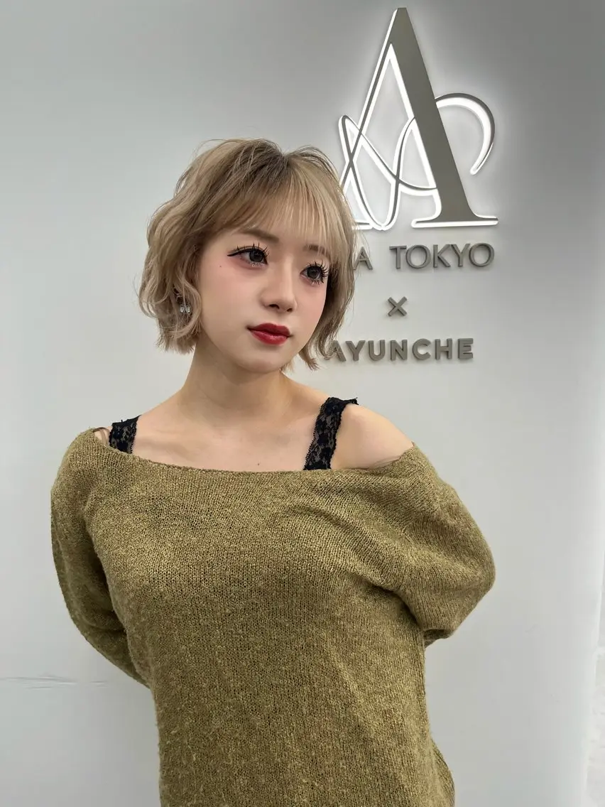 カラー アッシュ ベージュカラー 黒髪 ブリーチ ブルーカラー 盛れる顔周り✨韓国式 レイヤーkanatoのヘアスタイル