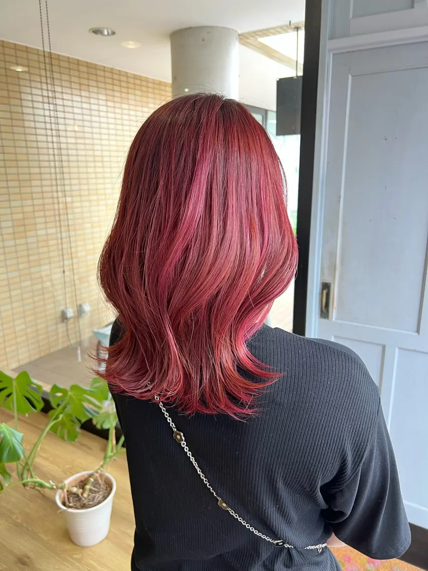 ミディアム カラー ローズカラー カット ヘアカラー トリートメント 堀 望美のヘアスタイル