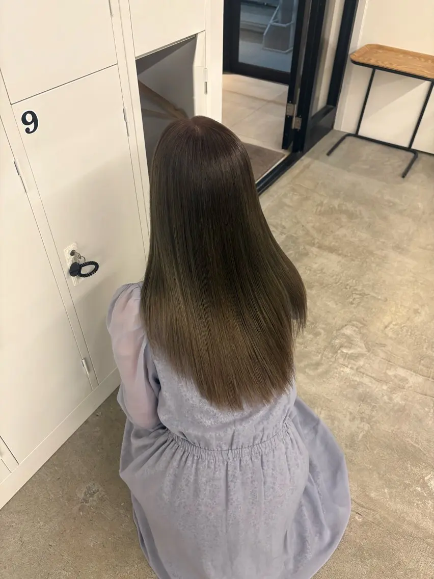 ロング OMURA MINORIのヘアスタイル