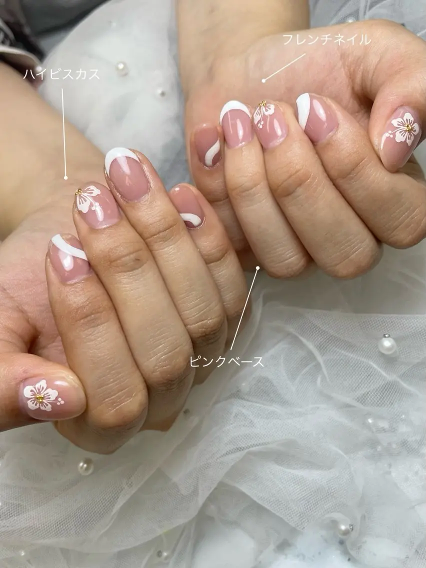 ネイル ハンドネイル フットネイル パーツたくさん🍓 SUMIのネイルデザイン
