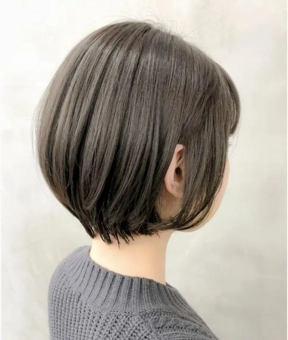 ショート カラー LOOP 佐藤のヘアスタイル