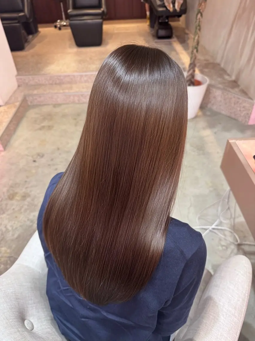 ロング カット ヘアカラー トリートメント 艶カラー✨レイヤー 𝐚𝐲𝐚𝐤𝐚のヘアスタイル