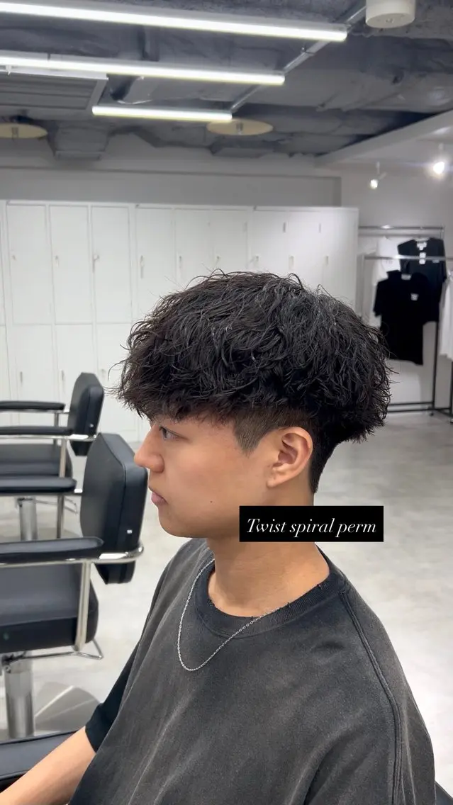 パーマ メンズ メンズパーマ ツイストスパイラルパーマ スパイラルパーマ カットモデル募集中/ 新潟万代/こおまのヘアスタイル