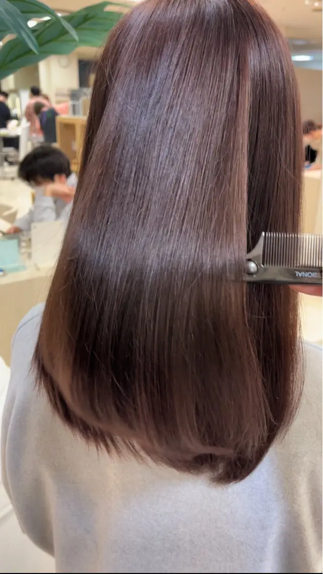 新規限定‼️人気𝒩𝑜.1💫透明感カラー➕うる艶トリートメント➕メンテナンスカット🌷✨の写真