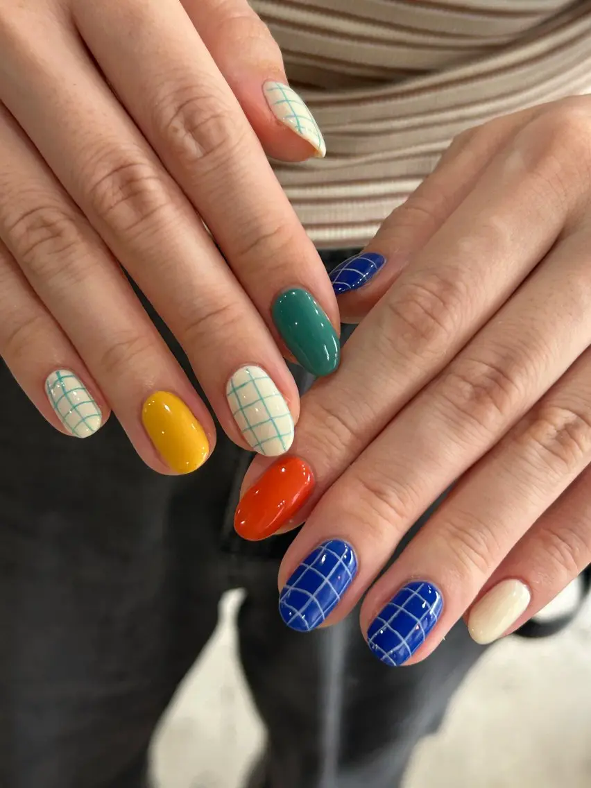 ネイル アートネイル シンプルネイル née RINAのネイルデザイン