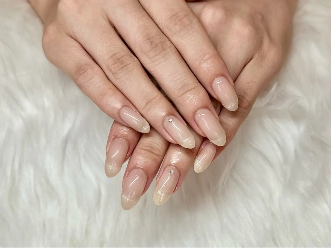 ネイル フレンチネイル ラメ(グリッター) ストーンネイル ハンドネイル Nailfy’s ナミ💓のネイルデザイン