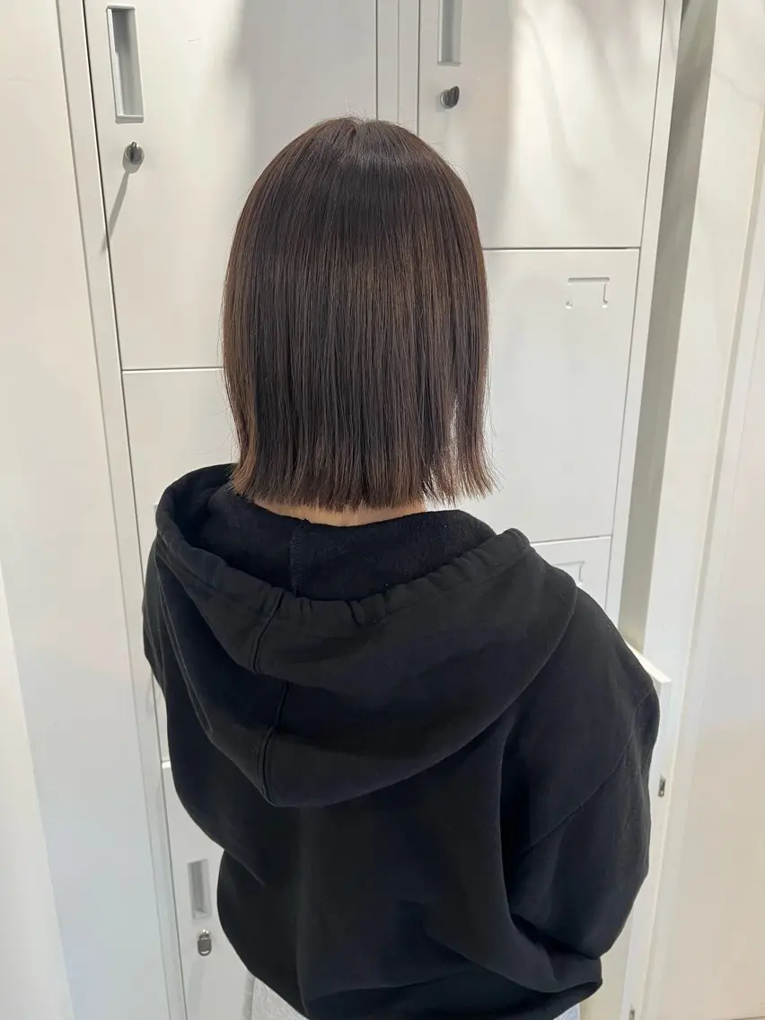 ミディアム カラー ブラウンカラー オリーブブラウン 黒阪 なみのヘアスタイル