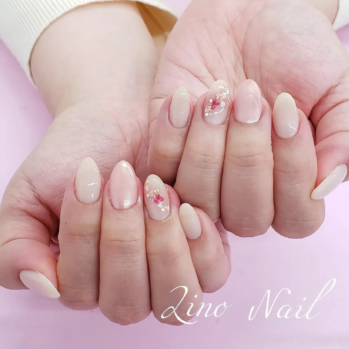 ネイル オーロラネイル カジュアル フラワーネイル ジェルネイル ミラーネイル ハンドネイル Lino Nailのネイルデザイン