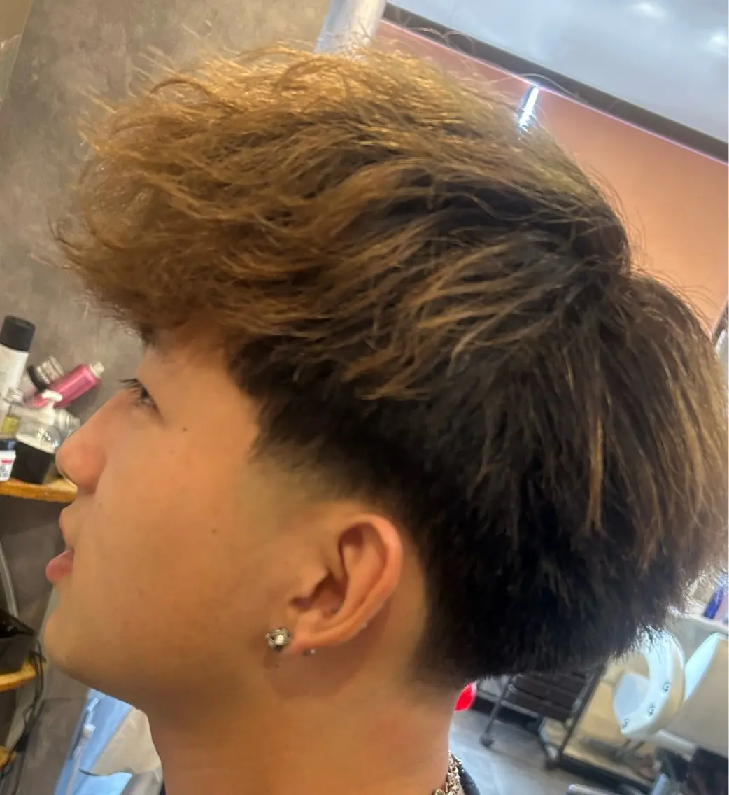 ショート パーマ メンズ フェードカット stylist 静音「LEON」のヘアスタイル