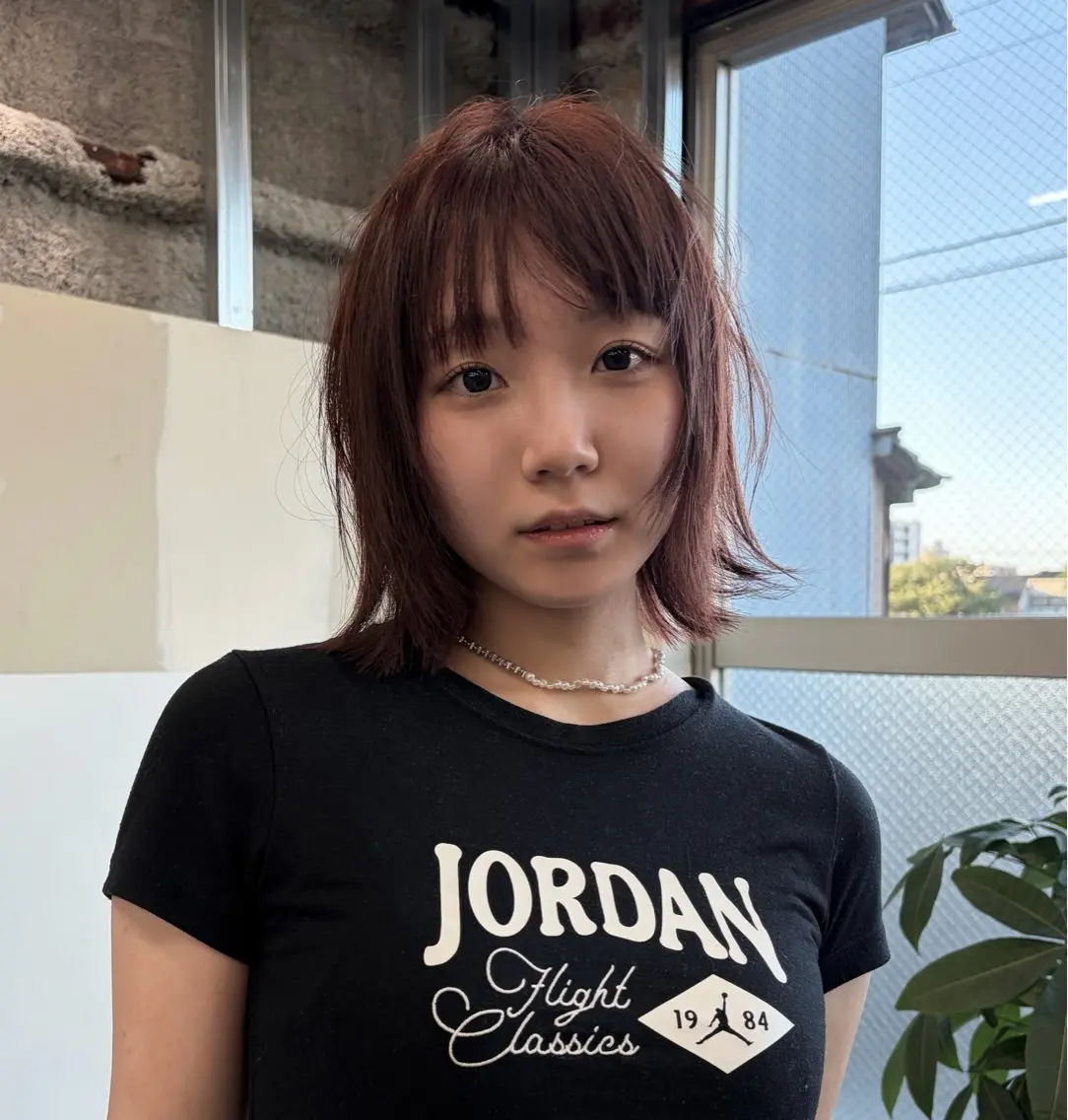 ミディアム カット 新谷 結菜のヘアスタイル