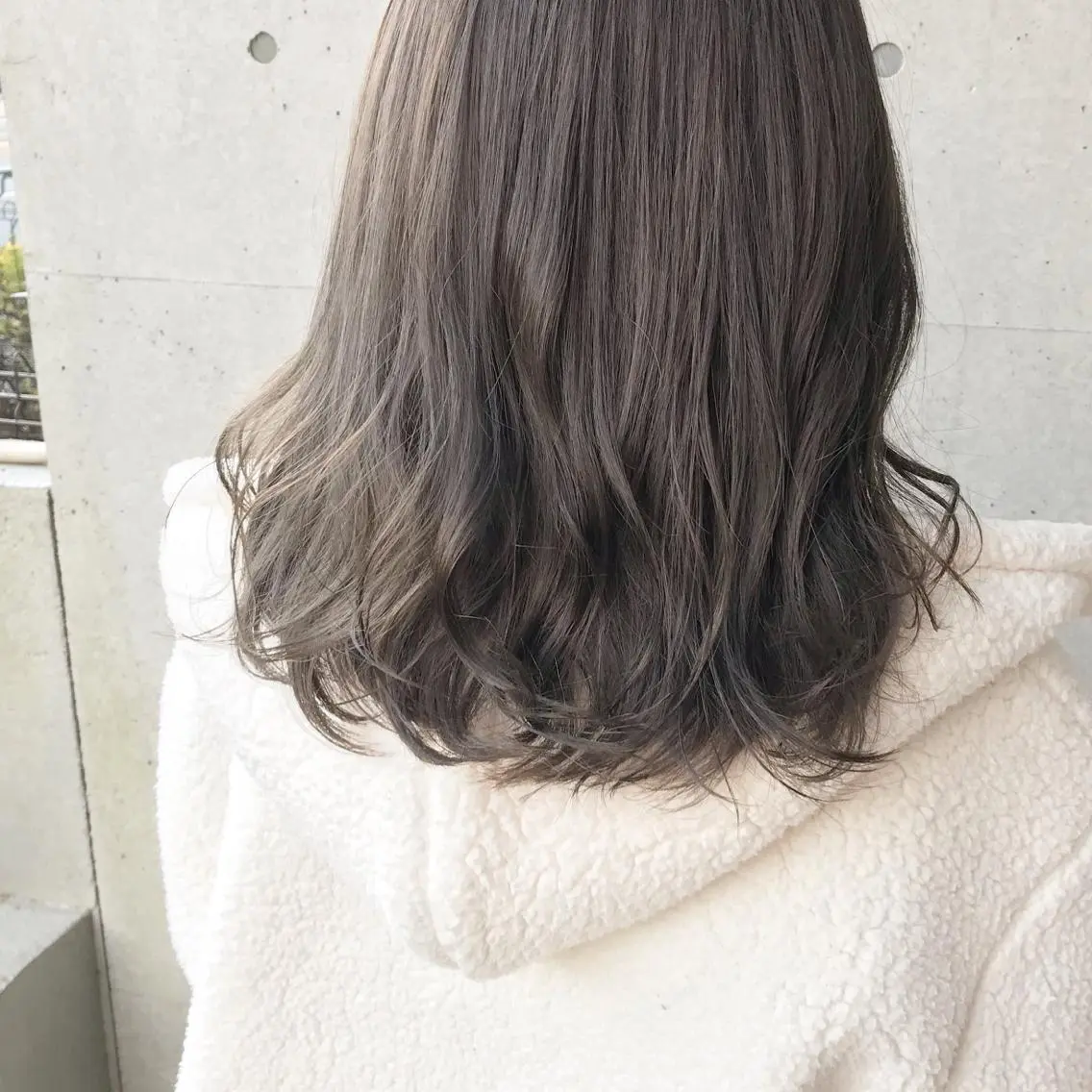 セミロング カラー ヘアアレンジ ダブルカラー グレージュ Satsuki ✂︎♡のヘアスタイル