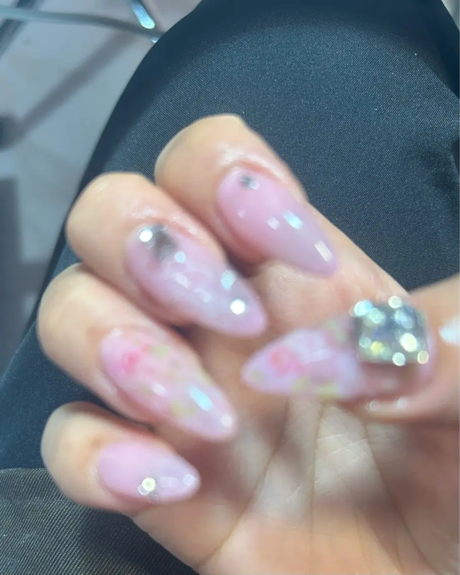 ネイル ハンドネイル EmaNail🎀 Haaruのネイルデザイン