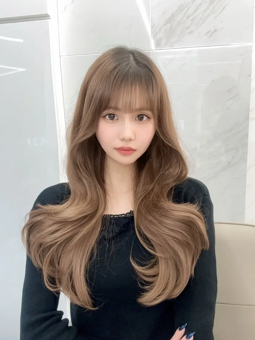 ロング カラー ヘアアレンジ ベージュカラー 透明感カラー ミルクティーベージュ 韓国風ヘア レイヤーカット 小林 拳人のヘアスタイル