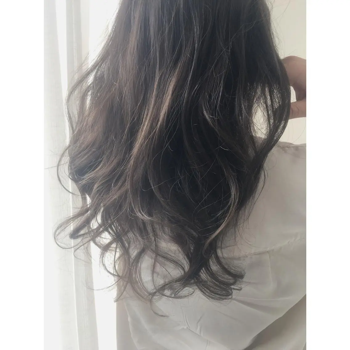 ロング カラー fio マナミのヘアスタイル