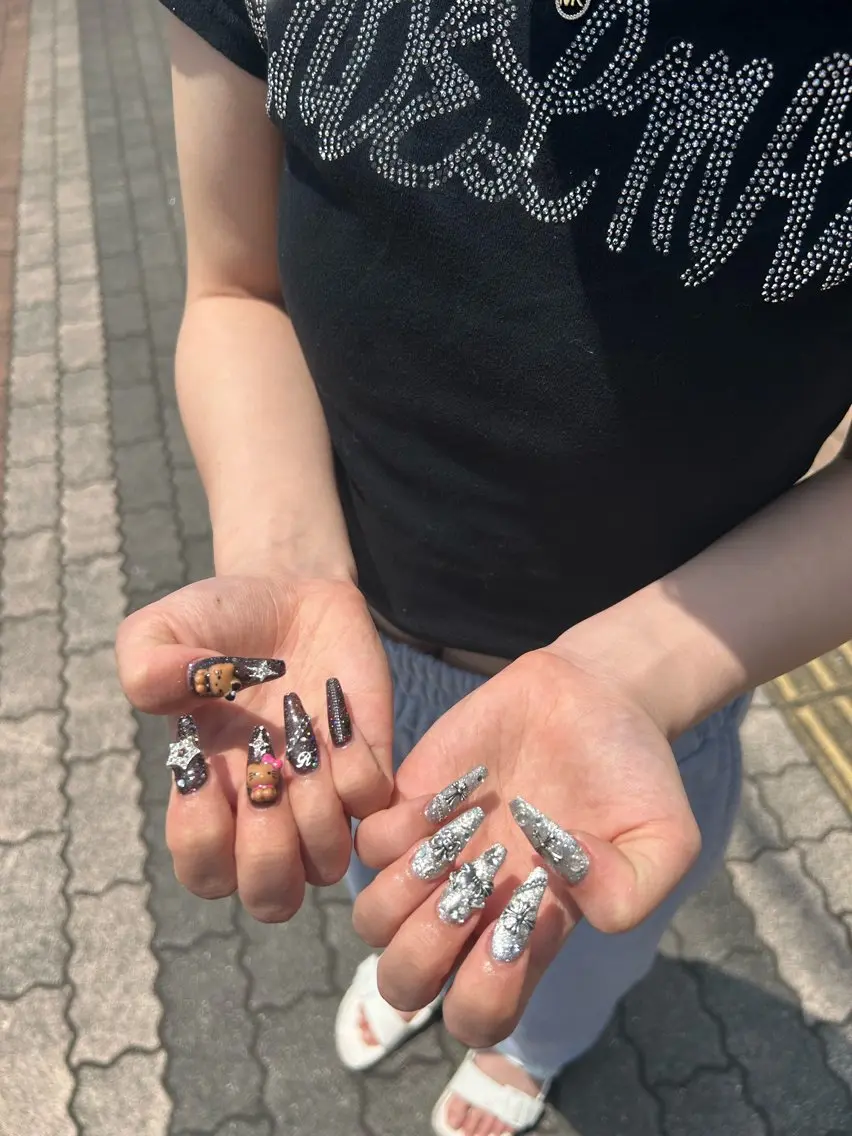 ハンドネイル muchanail 🎀のネイルデザイン