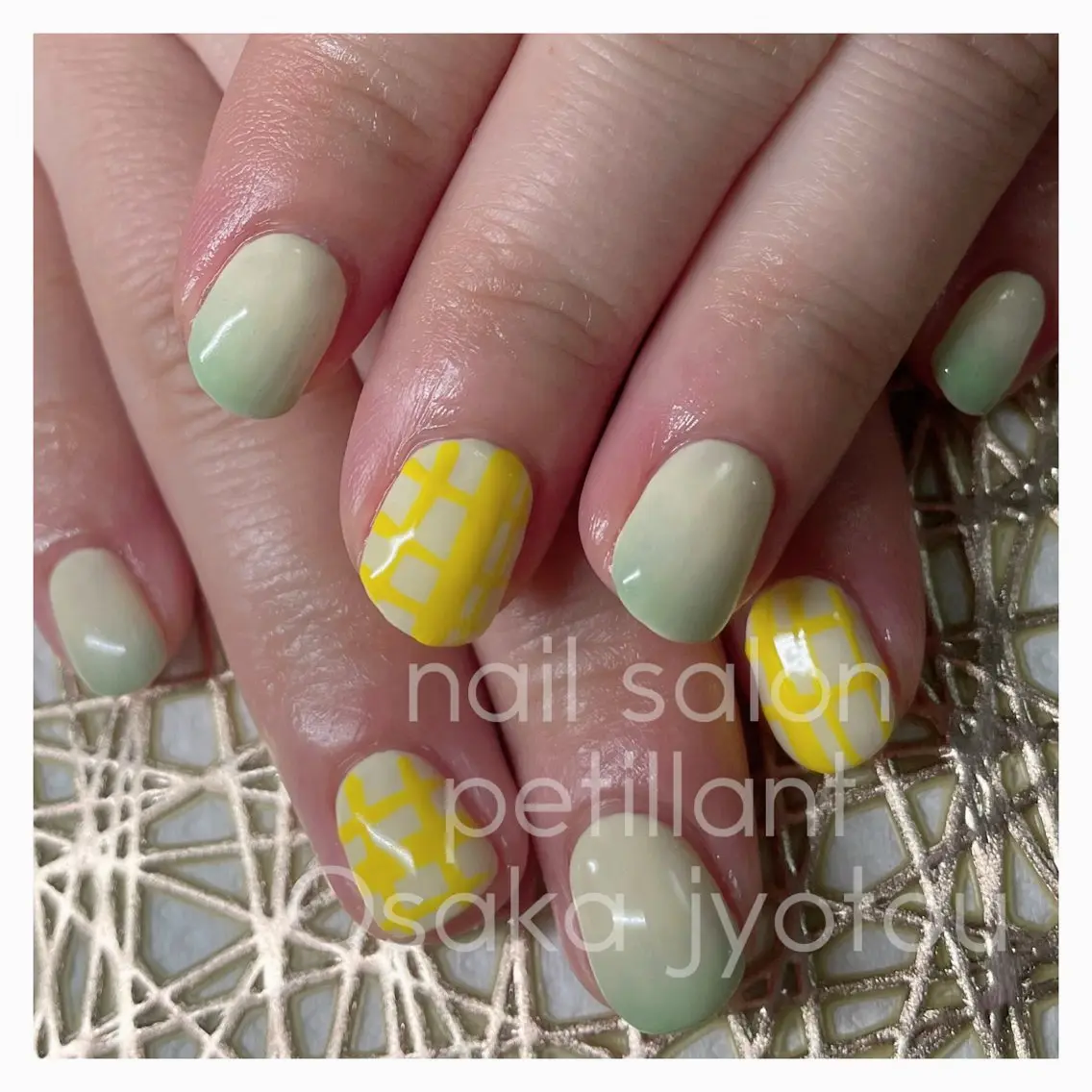 ネイル アートネイル グラデーション 黄色 nail salon petillantのネイルデザイン