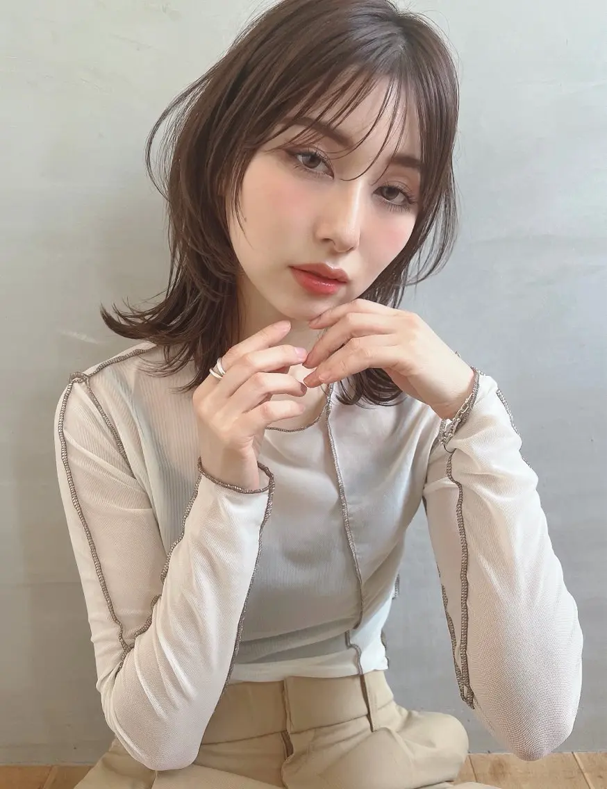 ミディアム 水野 恵里加のヘアスタイル
