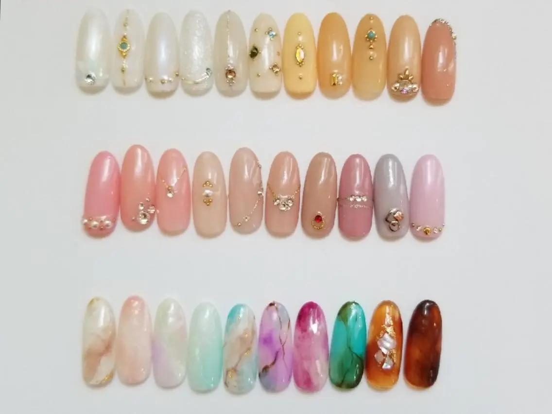 ネイル ハンドネイル nijiiro🌈 サトウのネイルデザイン
