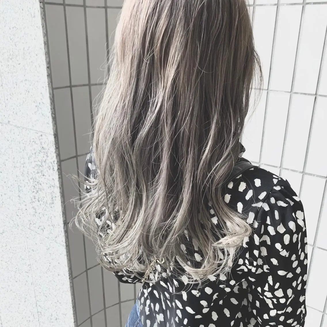 ケアブリーチ+アディクシーカラー&うる艶トリートメントの写真